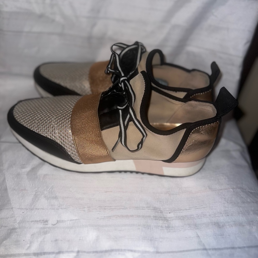 Steve Madden Women's Sneakers in Black, Tan, and Gold